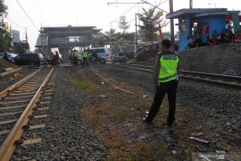 Nahas, tujuh korban tewas tertabrak kereta sepulang jenguk keluarga sakit