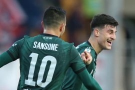 Bologna pertahankan tren tundukkan Lecce 3-2