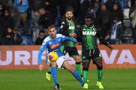 Napoli  tundukkan Sassuolo skor 2-1
