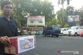 HMI-KAHMI Pamekasan galang dana untuk operasi balita penderita limfangioma