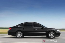 Tiga perusahaan tarik belasan ribu kendaraan karena suku cadang rusak