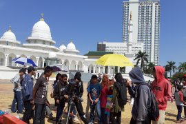 Gerhana matahari cincin, suhu udara di Batam turun