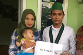 HMI dan KAHMI Pamekasan santuni balita penderita limfangioma