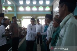 Baznas Karimun distribusikan dana zakat di tiga kecamatan