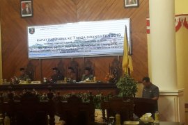 DPRD Tabalong sahkan Raperda retribusi parkir
