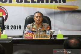 Polda Sulsel bantah razia minuman keras oleh Polsek Panakukang libatkan FPI