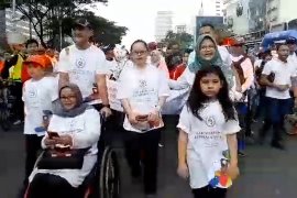 Mensos ajak 1.000 penyandang disabilitas jalan sehat di CFD