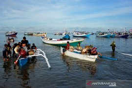 Harga ikan naik di Takalar Page 2 Small