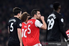 Arsenal lumat MU 2 - 0