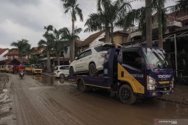 Layanan derek ini sigap 24 jam saat hadapi situasi darurat di jalan