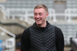 Manchester United incar Emre Can dan Sean Longstaff