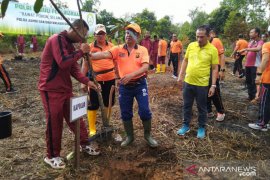 Polda Jambi tanam 600 pohon cegah pemanasan global