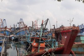 Takut ditabrak kapal Vietnam, pendapatan nelayan Natuna anjlok