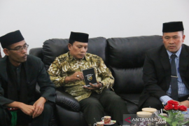 Ke Bener Meriah, Anggota DPR Ruslan dengar keluhan konflik gajah liar