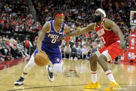 Harden ukir "triple-double" bantu Rockets tundukkan Sixers