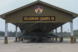 AU terbangkan empat F-16 ke Natuna