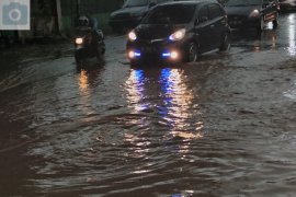 Hujan lebat guyur Bandarlampung akibatkan banjir Page 1 Small