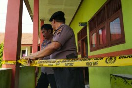 Diguyur hujan lebat, atap SD Palebon roboh