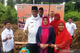 Bupati letakkan batu pertama pembangunan Musholla Al-Marhamah MAN 1 Rokan Hilir