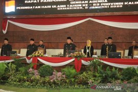 Gubernur minta tingkatkan kinerja dan pelayanan kepada masyarakat