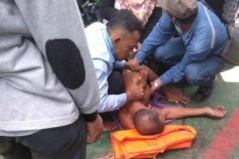 Aksi ASN Bengkalis terjun ke laut viral di medsos