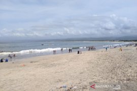 Pantai Santolo Garut paling banyak dikunjungi wisatawan selama akhir tahun