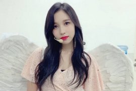 Mina TWICE absen konser di Philadelphia akibat kondisi kesehatan yang menurun