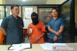 Polisi tangkap pelaku pelecehan seksual anak di bawah umur di Singkawang