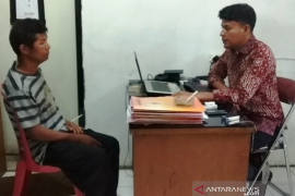 Todongkan pistol palsu, perampok emas di Batusangkar dihajar massa lalu diamankan polisi (Video)