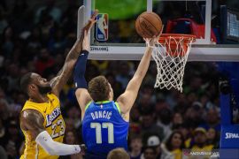 LeBron James berpikir Luka Doncic gantikan Anthony Davis itu hoaks
