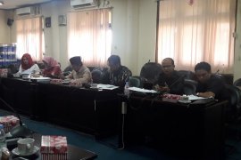 Komisi I bahas penanganan sosial bagi warga miskin