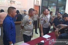 Tiga oknum polisi dan dua warga dibekuk polisi di Rusun Asrama Polisi