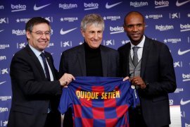 Barcelona juga pecat Eric Abidal dari jabatan direktur olahraga