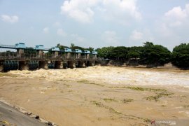 Volume air bendungan rolak songo meningkat