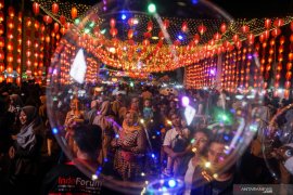 Ribuan lampion imlek meriahkan pasar Gede Solo