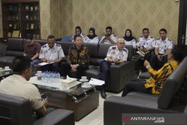 Terminal barang multimoda dibangun di Bekasi