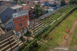 Stadion Sangkuriang terbengkalai