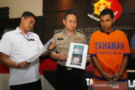 Polisi tangkap pelaku penipuan mencatut nama Presiden Jokowi