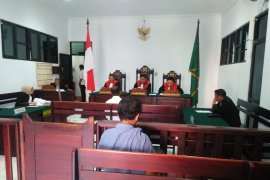 Hakim PN Ambon bacakan hasil visum penyebab kematian korban
