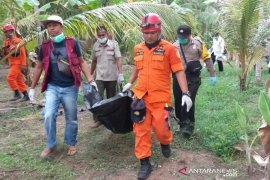 Keluarga temuan tulang belulang dalam sumur di Lotim tolak autopsi