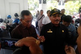 Rencana DPRD Kalsel ke luar negeri kembali "digoyang"