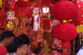 Jajanan Imlek yang terus menjadi incaran pengunjung