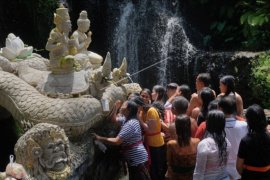 Penyucian diri hari Siwaratri