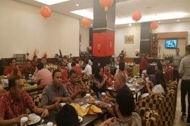 Managemen Aston rayakan Imlek bersama insan pers di Jayapura