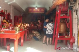 Gubernur Sulsel pastikan suasana damai dan kondusif di perayaan Imlek