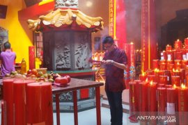 Ribuan warga Tionghoa Babel kunjungi klenteng tertua di Pangkalpinang