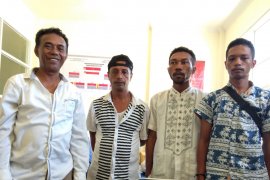 Oknum wartawan ngaku anggota KPK peras kades