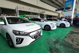 Grab targetkan 500 taksi berbasis listrik beroperasi tahun ini