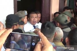 Klaim masih Dirut PD Pasar, Rusdi Sinuraya bentrok dengan Satpol PP