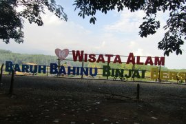 Pengelola wisata baruh bahinu harapkan bantuan pembersihan gulma
